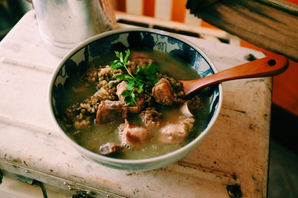 canh đỗ xanh sườn non