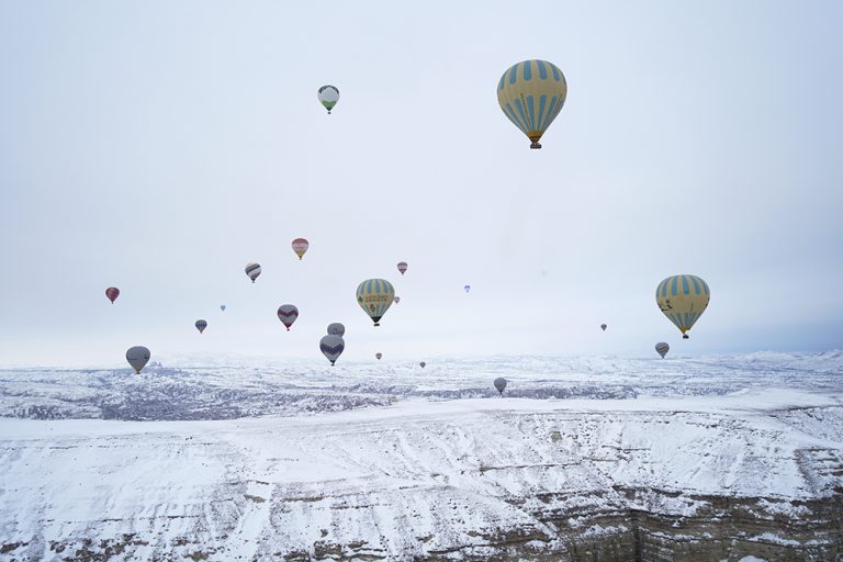 Catch the dawn in a hot-air balloon